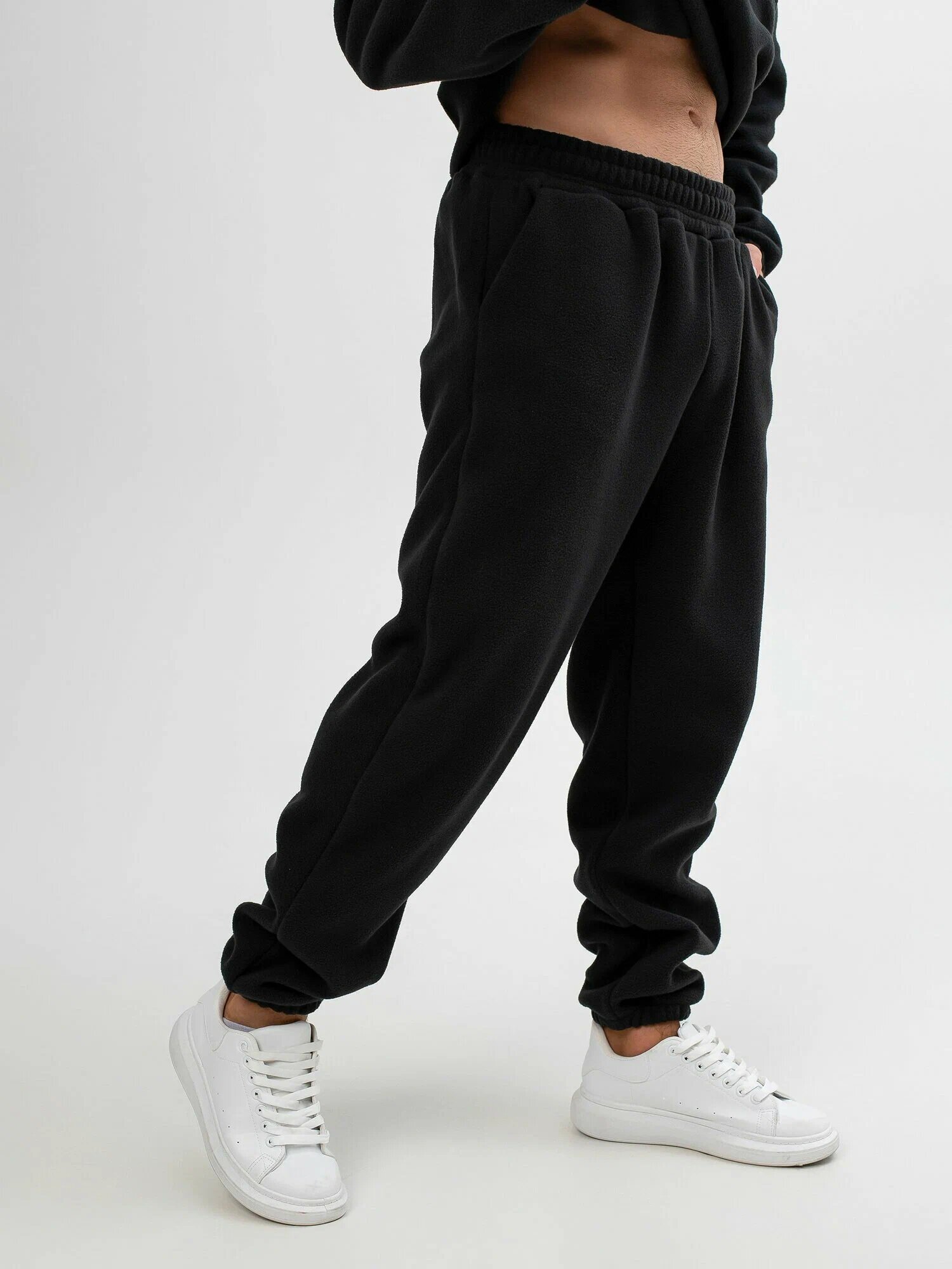 Брюки спортивные  размер 56 черный