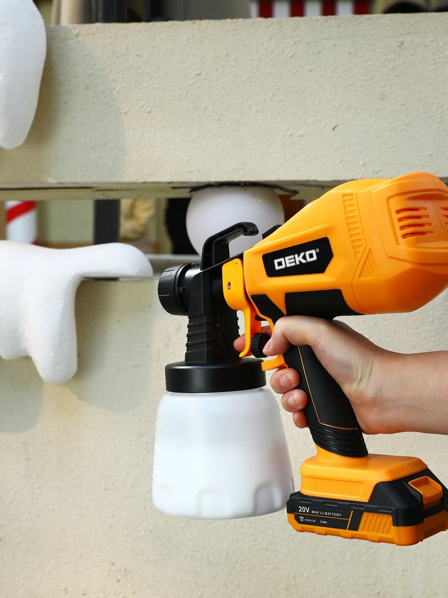Краскопульт аккумуляторный DEKO SGDK20-Li 20В 1000 мл 2x2.0Ач