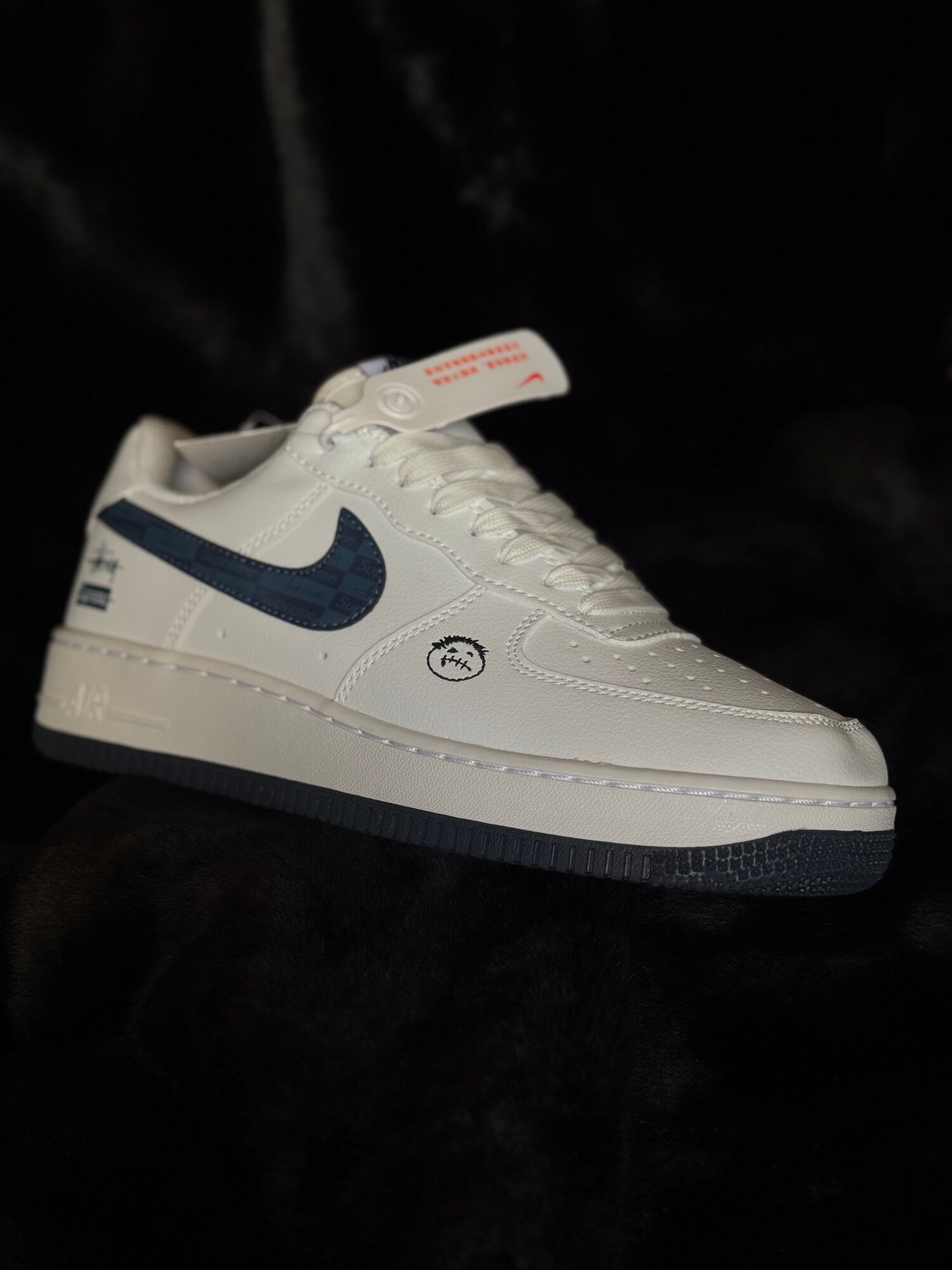 Кроссовки NIKE Air Jordan 1 Low OG, размер 40, бело-красный