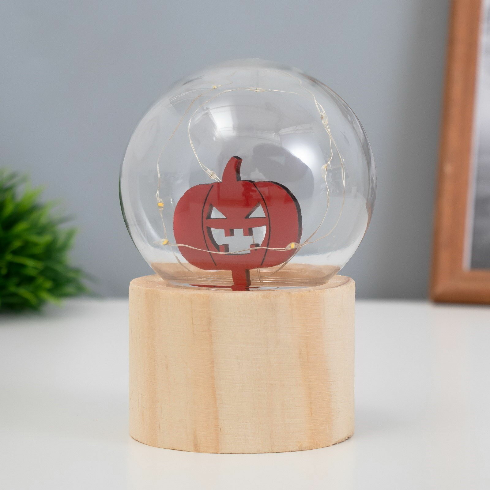 Фигурка светящаяся 