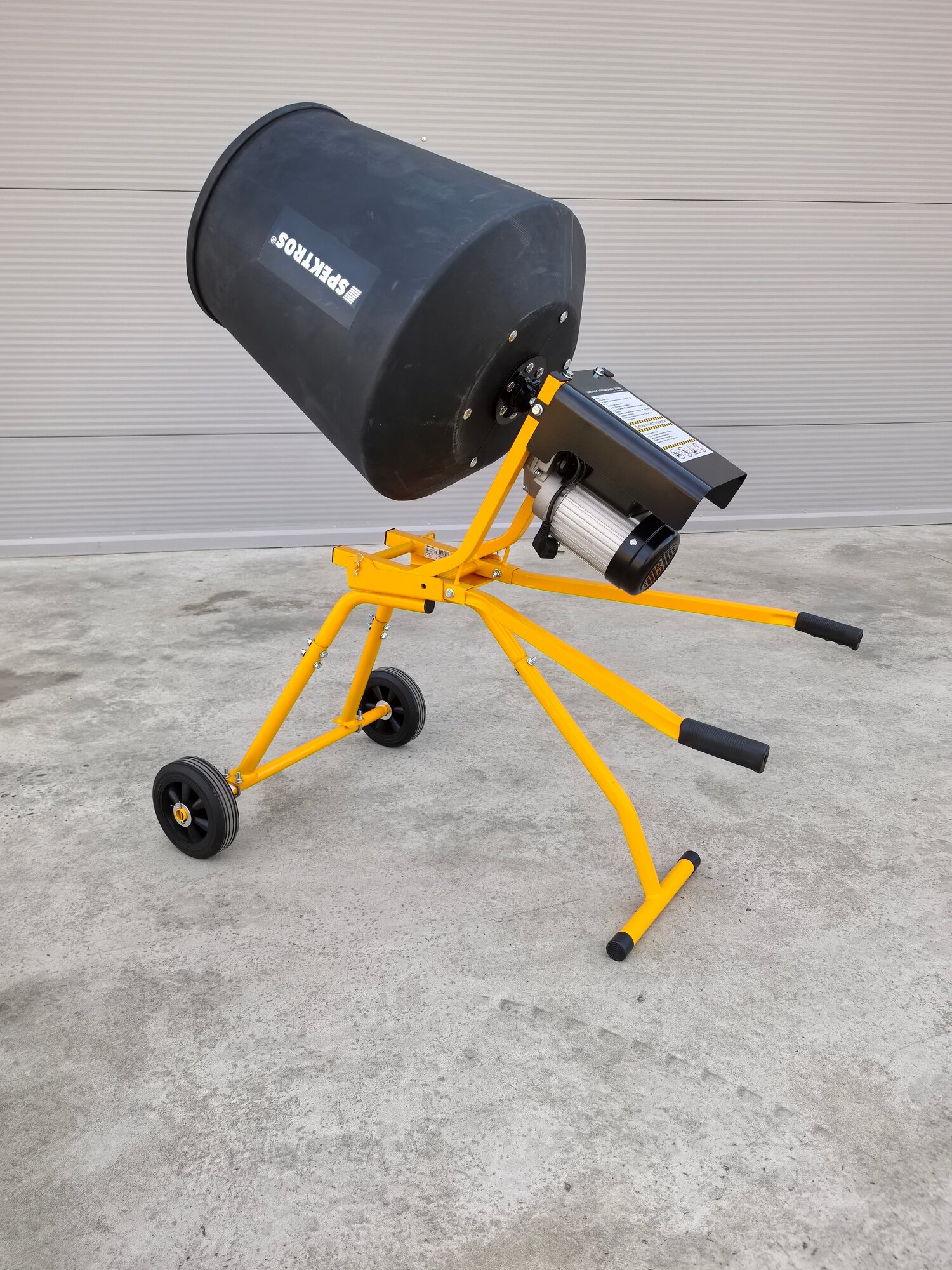 Бетономешалка SPEKTROS CM-350E