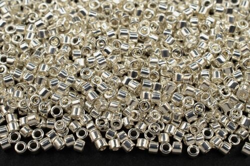 Изображение товара Бисер японский MIYUKI Delica цилиндр 11/0 DB-0551 покрытие серебро, 5 грамм