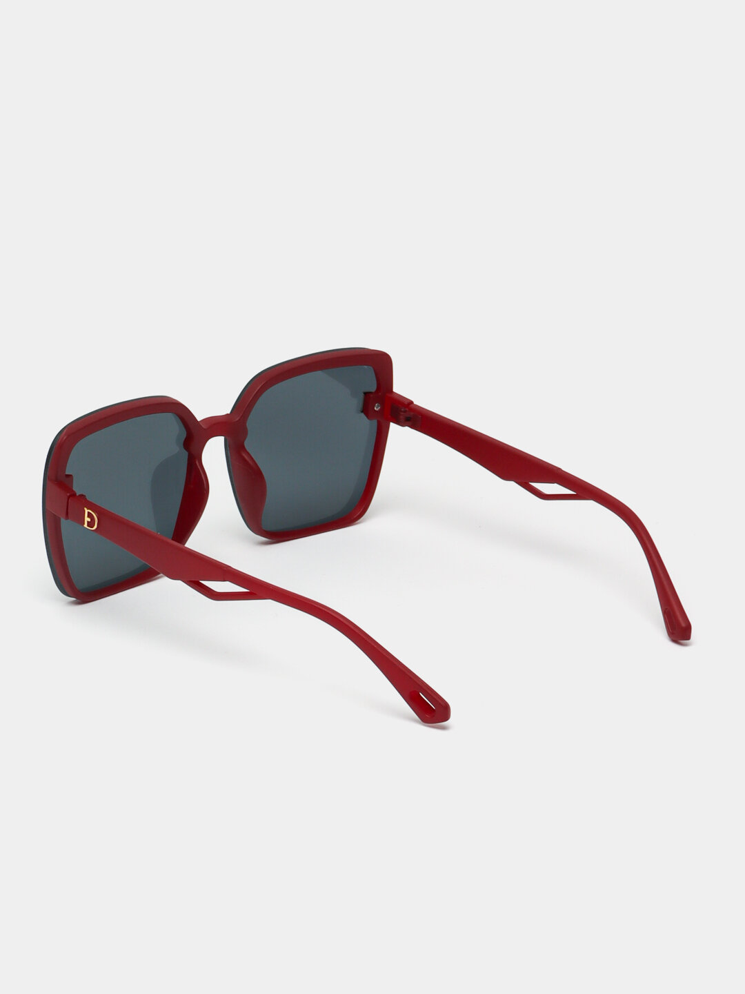 Солнцезащитные очки — фото 1