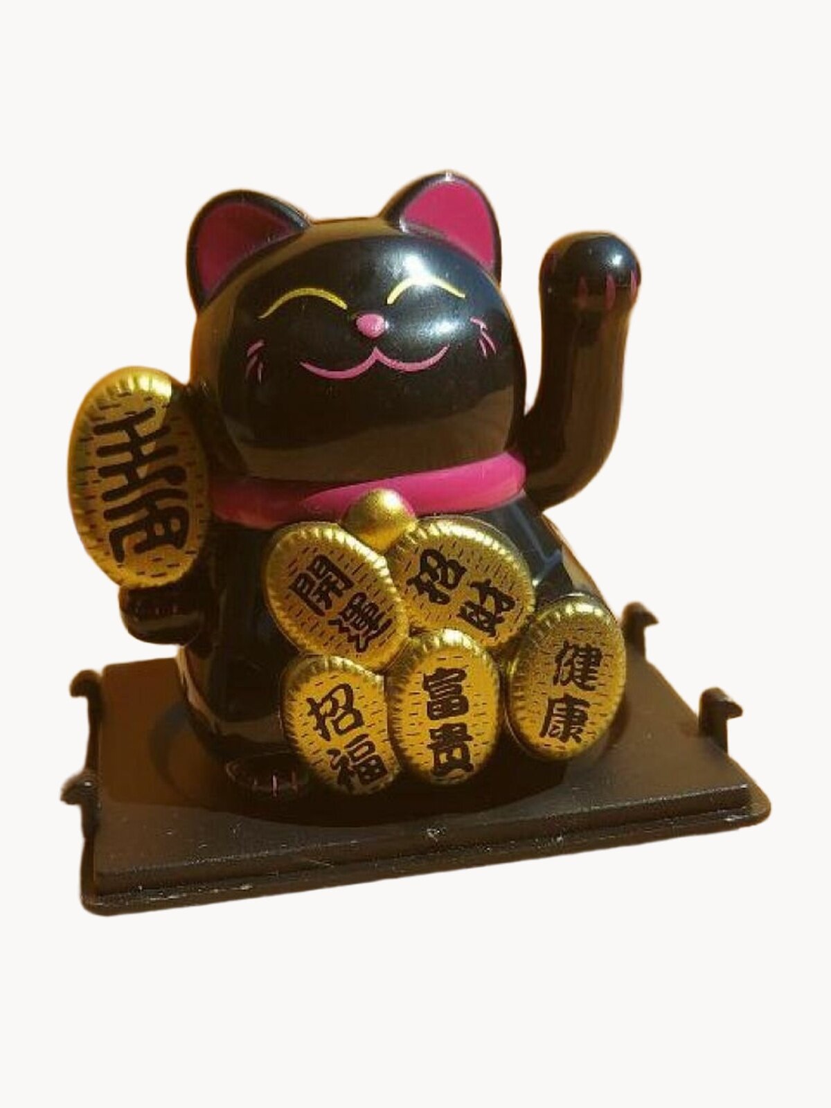 Денежный кот манэки-нэко