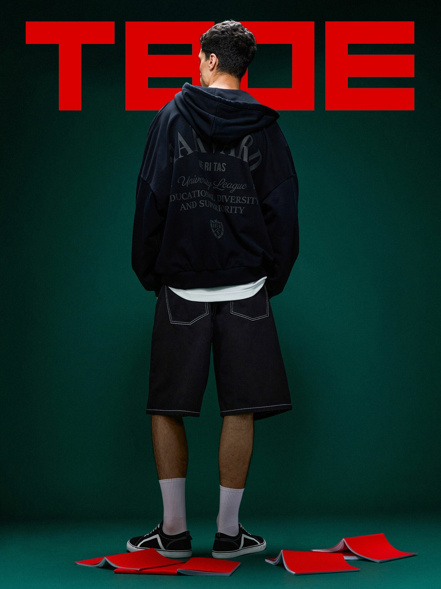 Толстовка спортивная