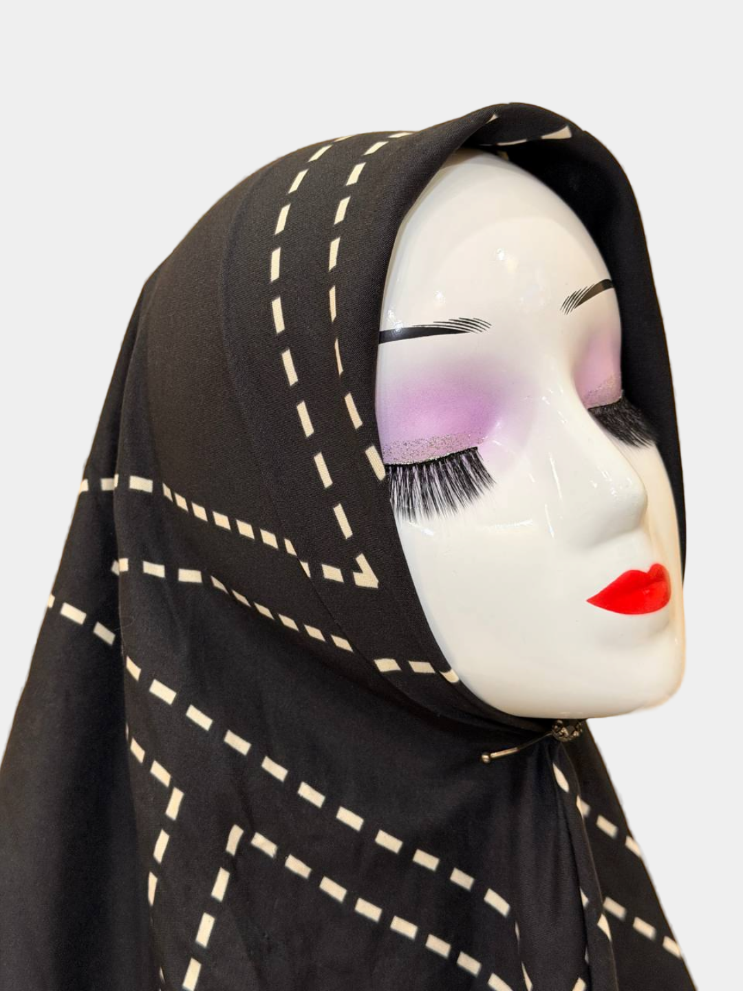 Платок ,110х120 см, коричневый, красный, черный, бежевый — фото 1