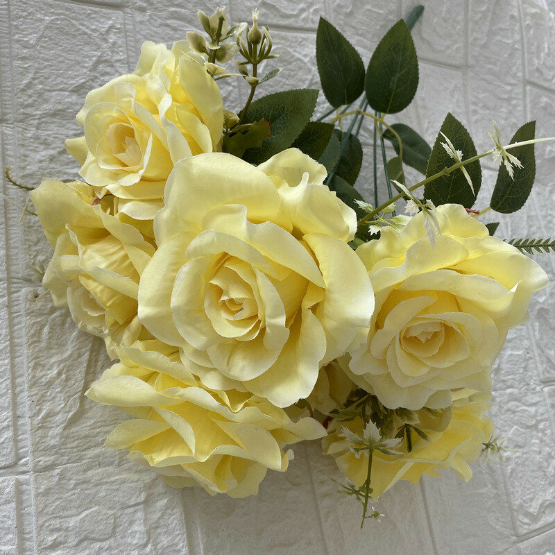 Realistic rose bouquet 7 stems for indoor plant display and event decoration pale yellow