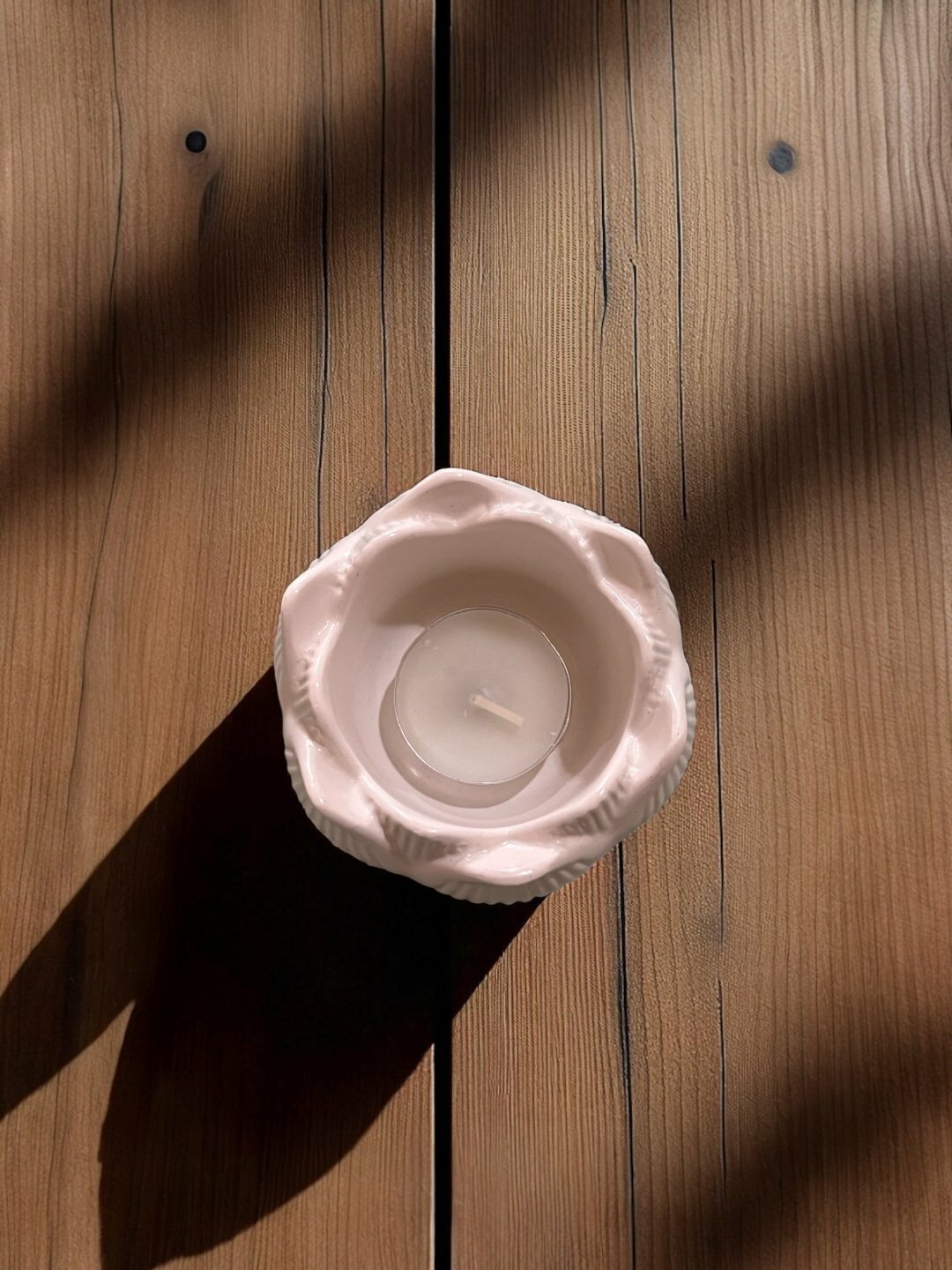 Декоративный подсвечник шкатулка для чайной свечи Lotos, 9 * 9 * 4 см - Белый