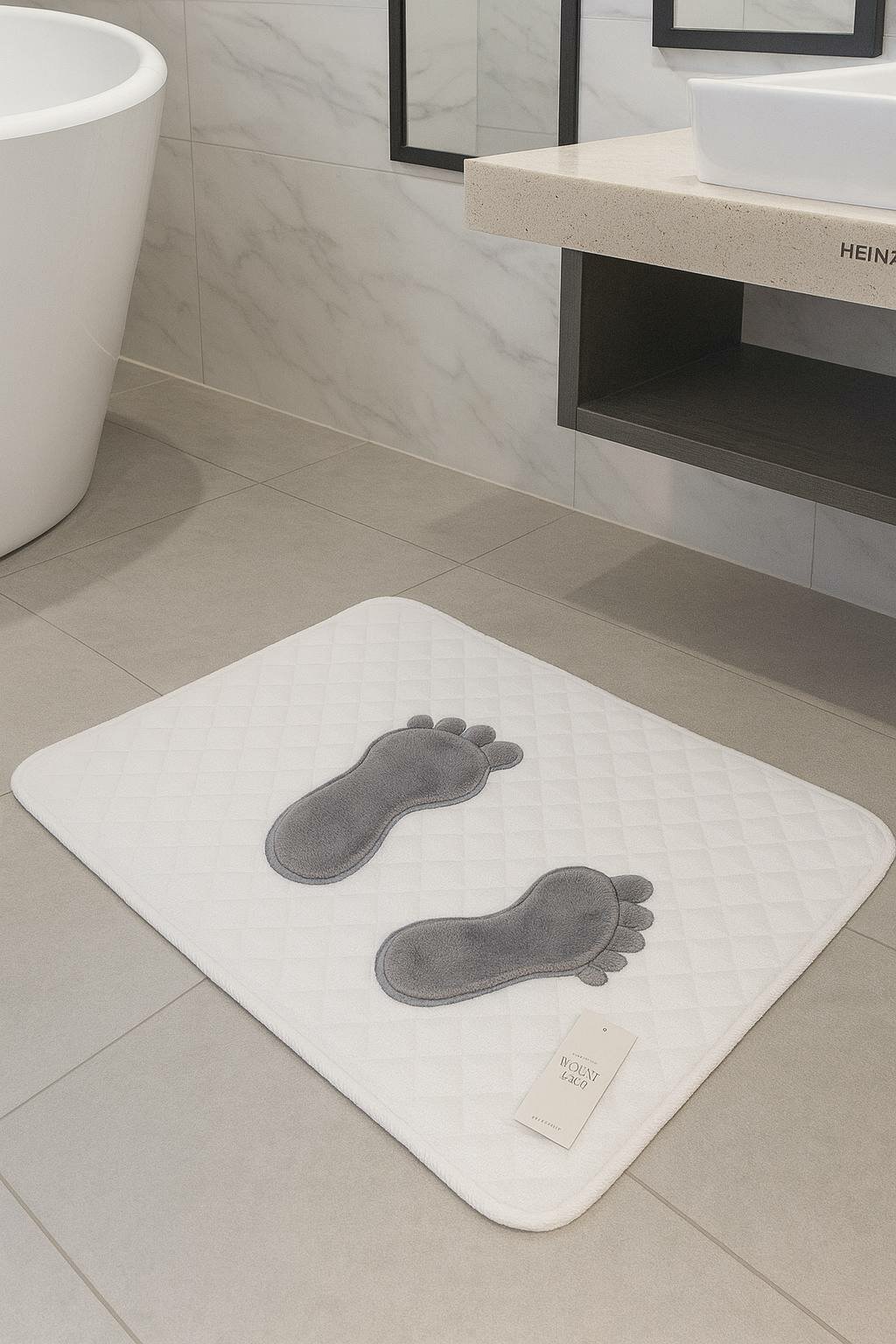 Мягкий и уютный коврик для ванной комнаты