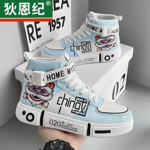 Изображение товара Высокие кроссовки для мужчин, универсальные, спортивные, подходящие для всей семьи, повседневные, с мультяшными рисунками, а также парная обувь для студентов и детей всех возрастов.