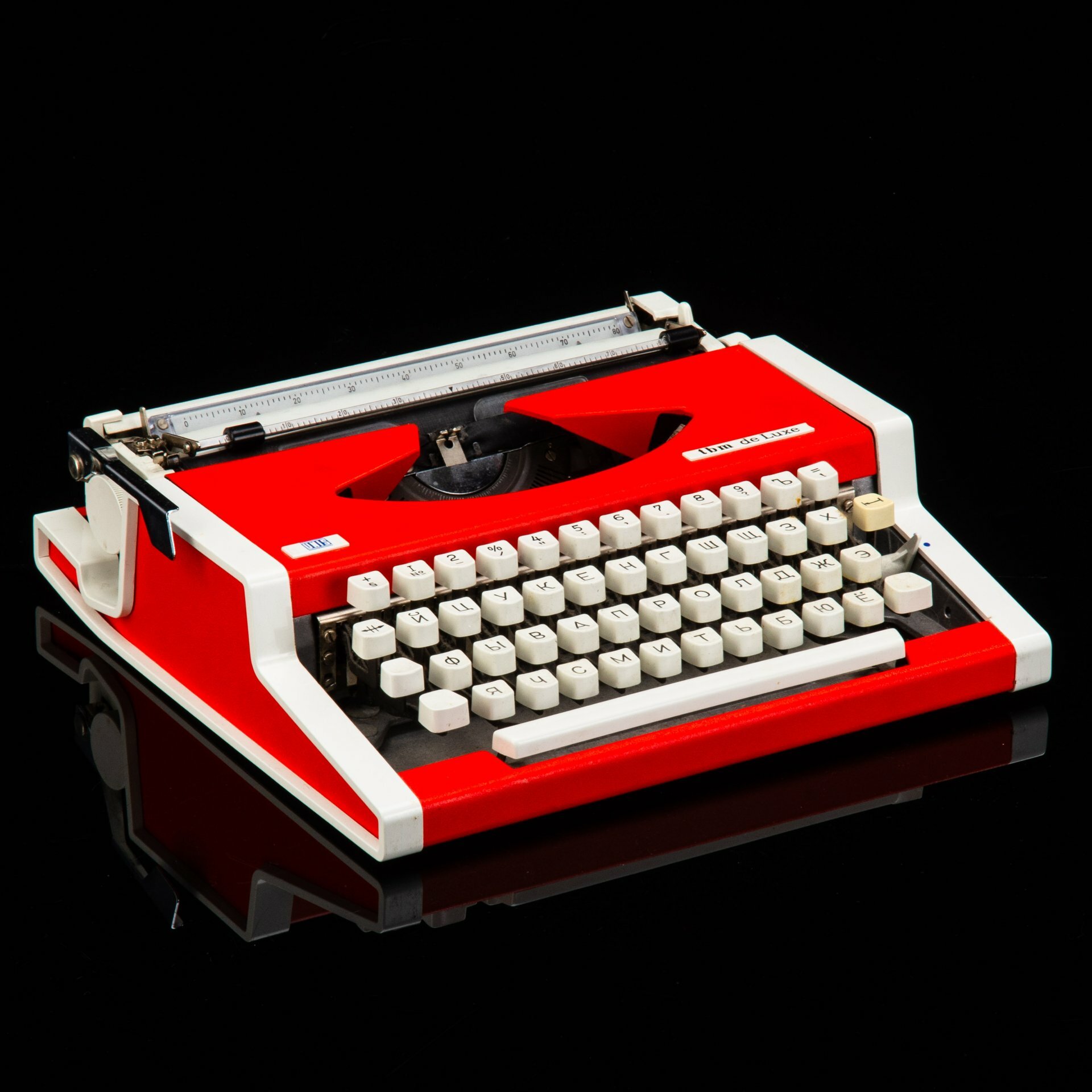 Машинка печатная "Unis TBM De Luxe" в оригинальном кофре, металл, пластик, Tvornica Biro Mašina