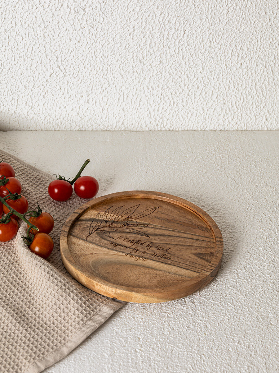 Блюдо менажница тарелка для сервировки DeNASTIA Olivia акация с узором D20 см, коричневый, KB00090