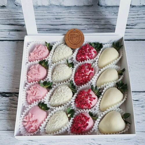 Изображение товара Подарочный набор Mklubni клубника в шоколаде, 16 шт, в коробке, номер 2