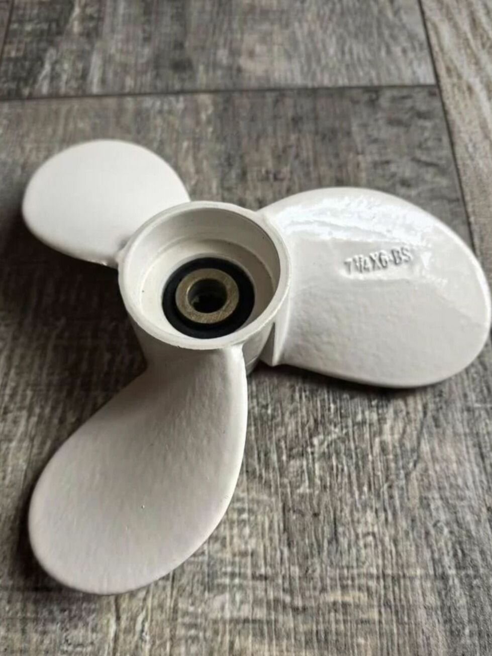 Гребной винт Yamaha 4-5 л. с диаметр 7 1/4x6-BS шаг 6 3 лопасти