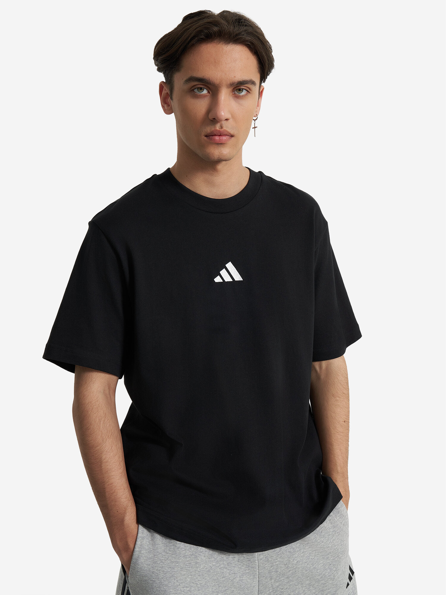 Футболка adidas, размер XL, черный