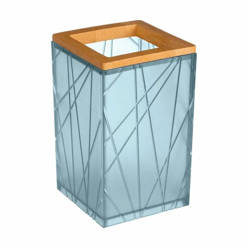 Стакан для хранения зубных щёток и пасты квадратной формы изготовлен из полупрозрачного пластика с рельефным узором и декорирован бамбуковым ободком 6х6х10 см полистирол полипропилен бамбук.