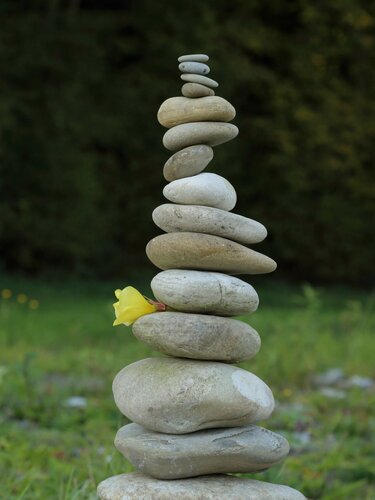 Изображение товара Галька крупная, Черноморская, для аквариума и террариума, плоская, фракция 100-200 мм, 10кг