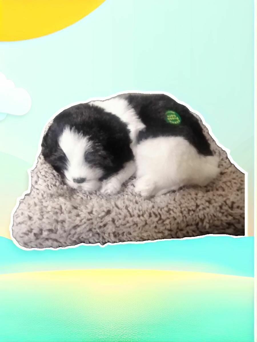 Щенок на подстилке из искусственного меха. Издает звук как живой!