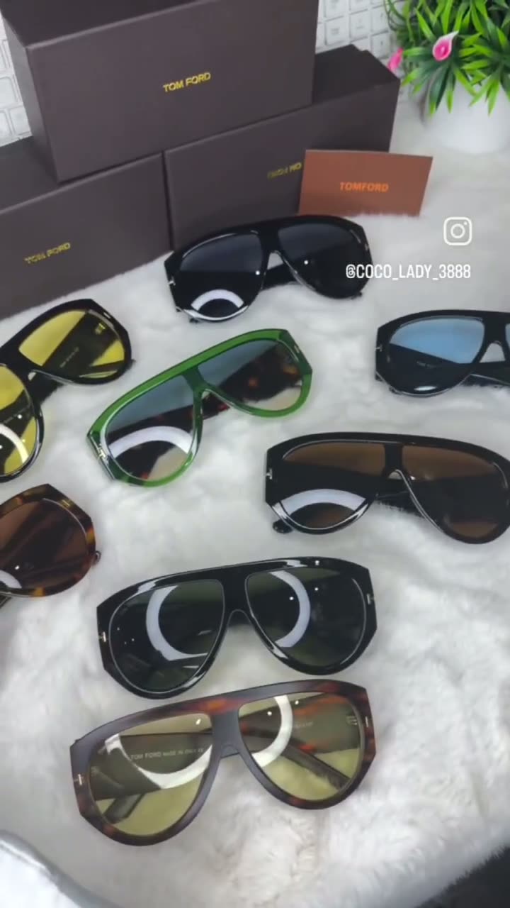 Солнцезащитные очки Tom Ford, голубой — фото 1