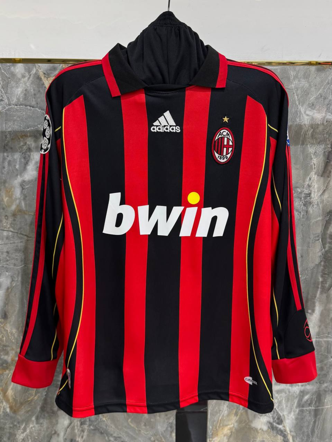 Форма спортивная Retro Milan 2006/07