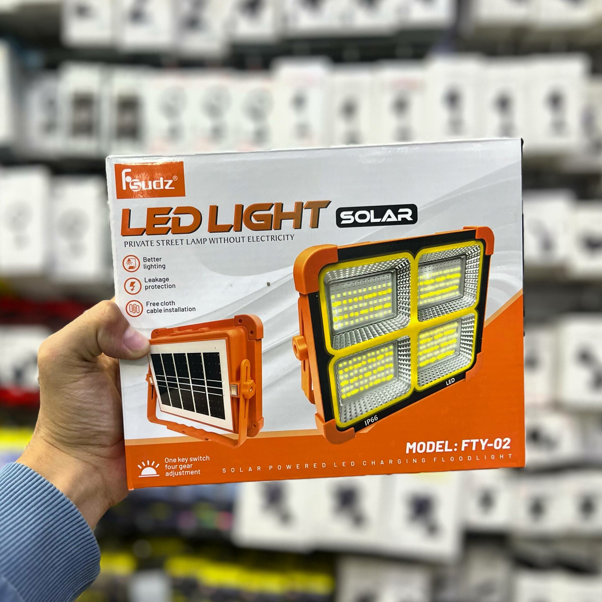 Светодиодный прожектор на солнечной батарее “Fsudz LED Light Solar FTY-02”