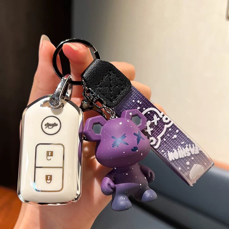 Кейс для ключей Toyota Vios умный 2-кнопочный одиночный корпус белый с фиолетовым пендантами в виде бешеного медведя