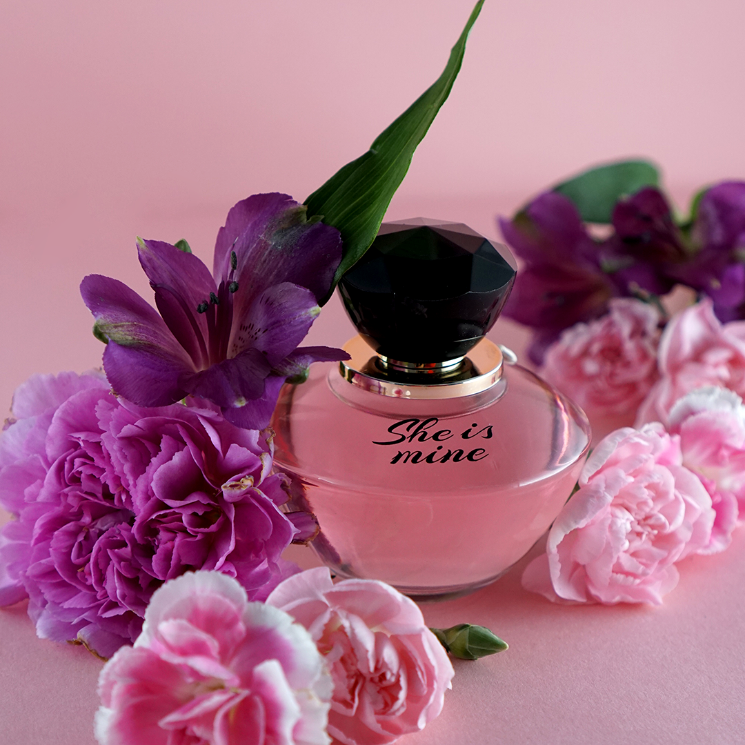 Женская парфюмерная вода SHE IS MINE EDP 90 мл, производитель Польша