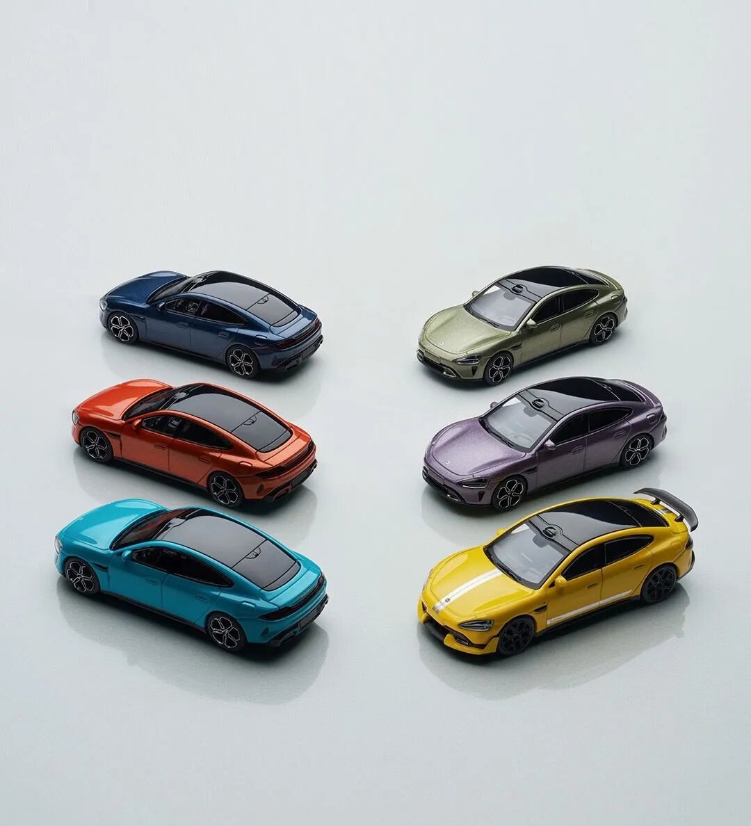 Изображение Миниатюрная модель автомобиля из литого металла SU7 Ultra YU7 модель автомобиля Игрушки 1:64 XIAOMI MI SU7 Ultra YU7