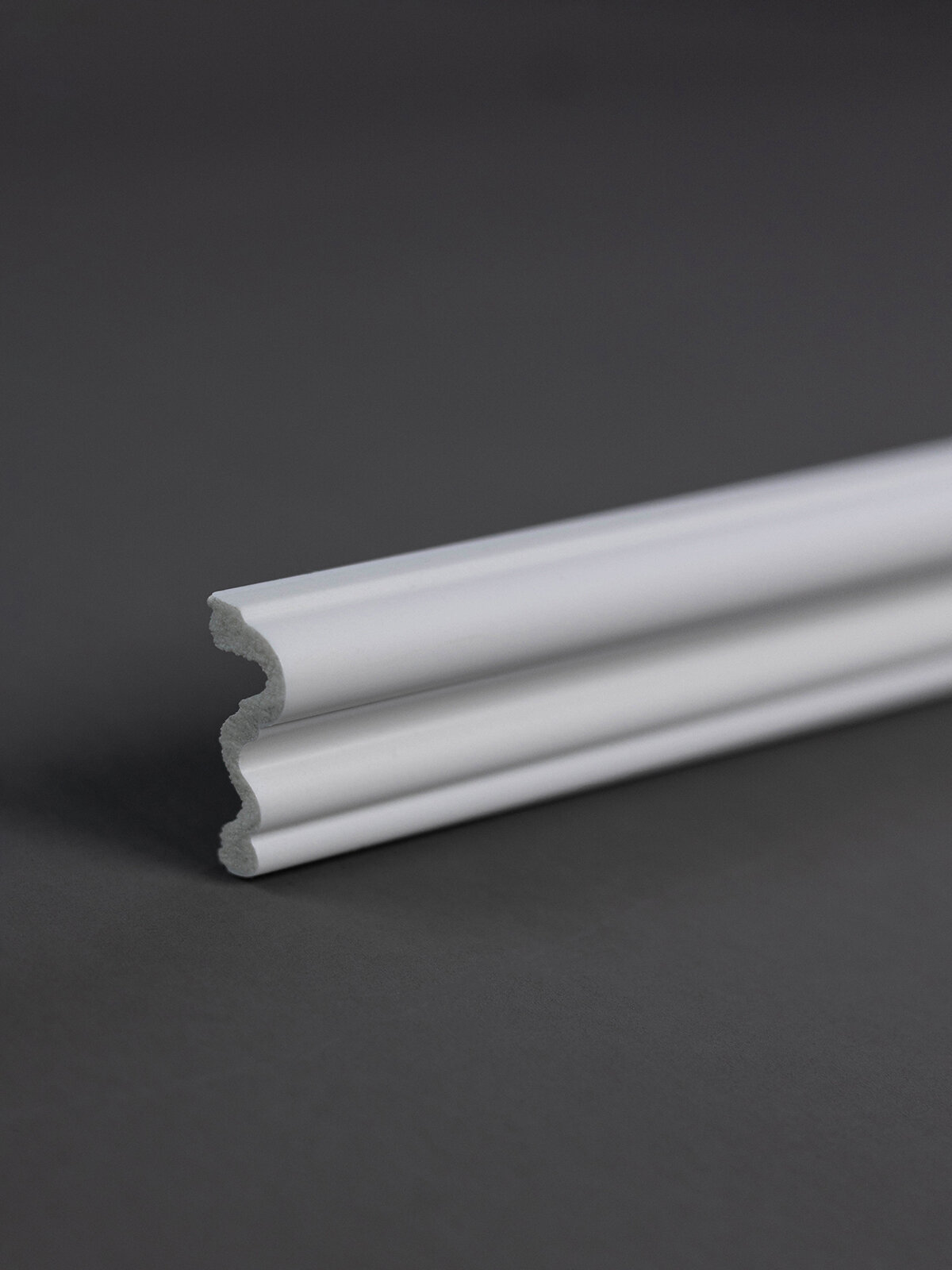 Молдинг для стен декоративный дюрополимер R-LINE DECOR 44x16x2000мм R2-04416 белый