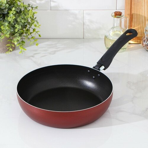 Сковорода Promo d 24 см пластиковая ручка антипригарное покрытие цвет бордовый 1113₽