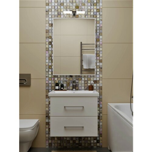 Зеркало для ванной 60х43 см влагостойкое в белой пластиковой раме