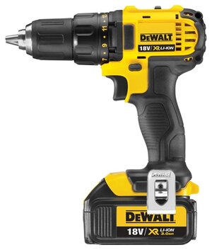 Аккумуляторная дрель-шуруповерт DeWALT DCD780C2