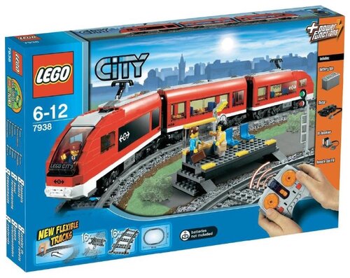 Конструктор LEGO City 7938 Пассажирский поезд, 669 дет.