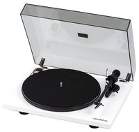 Виниловый проигрыватель Pro-Ject Essential III Piano Black