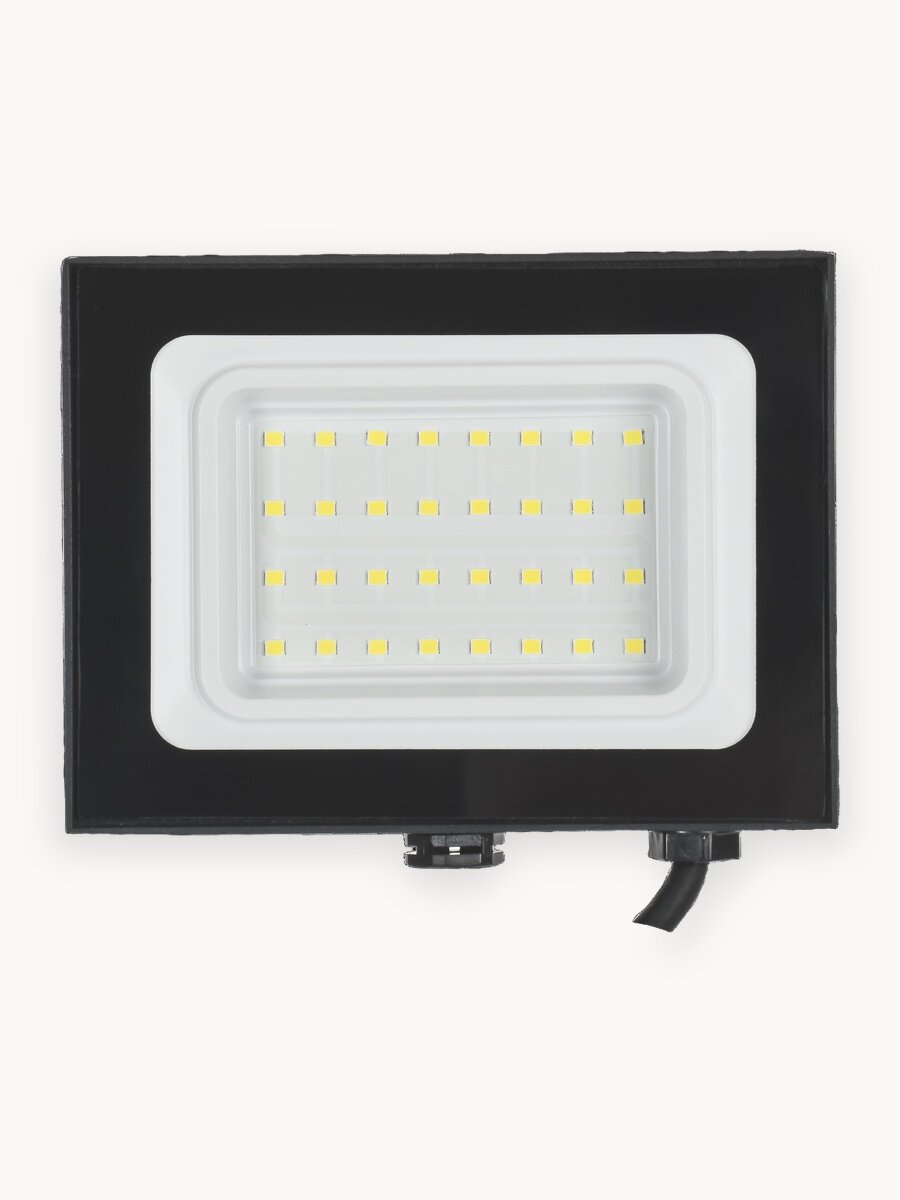 Прожектор IEK СДО 06-30, светодиодный 30Вт, IP65, черный, 4000K нейтральный белый свет