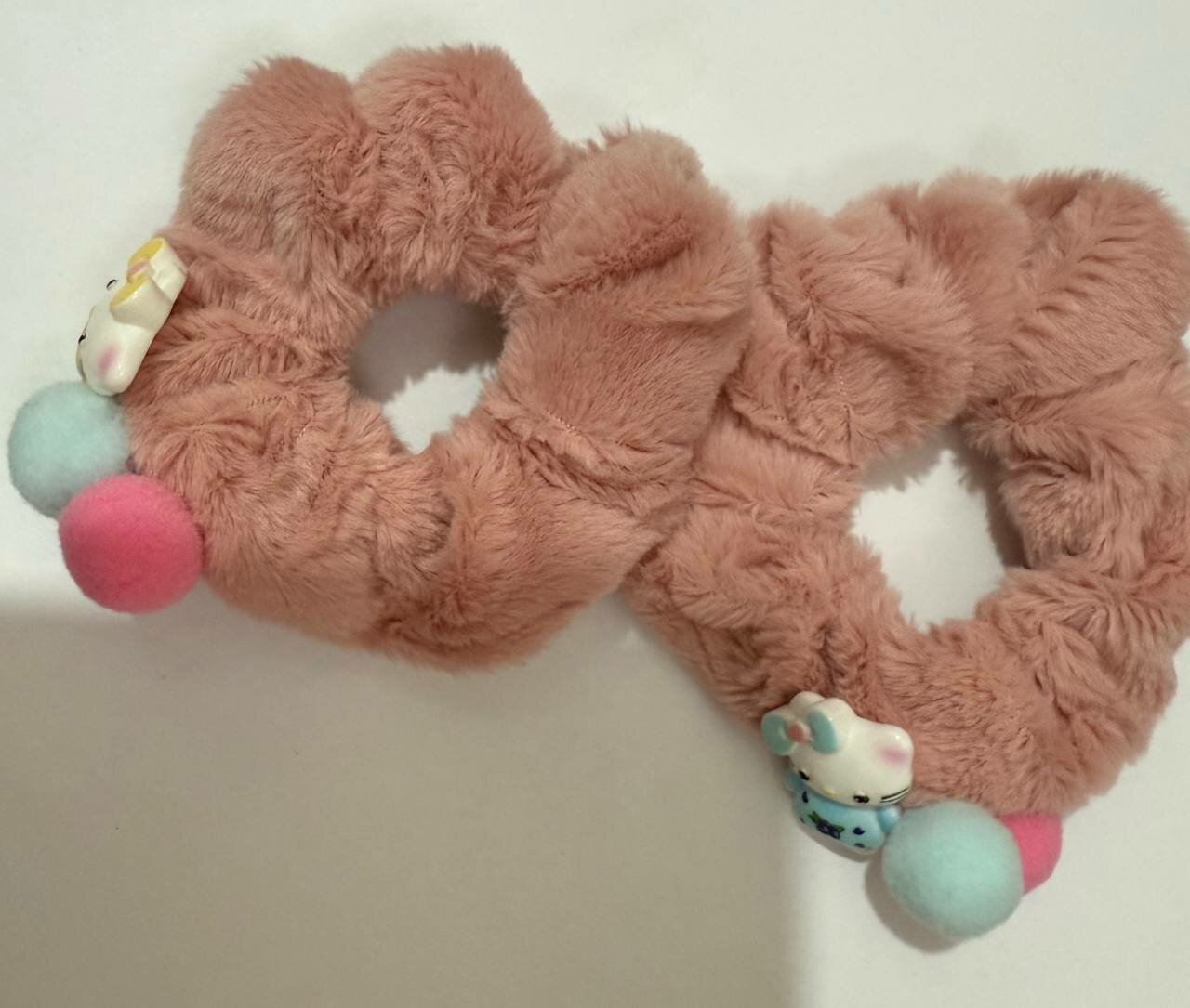 Украшение  Резинка для волос