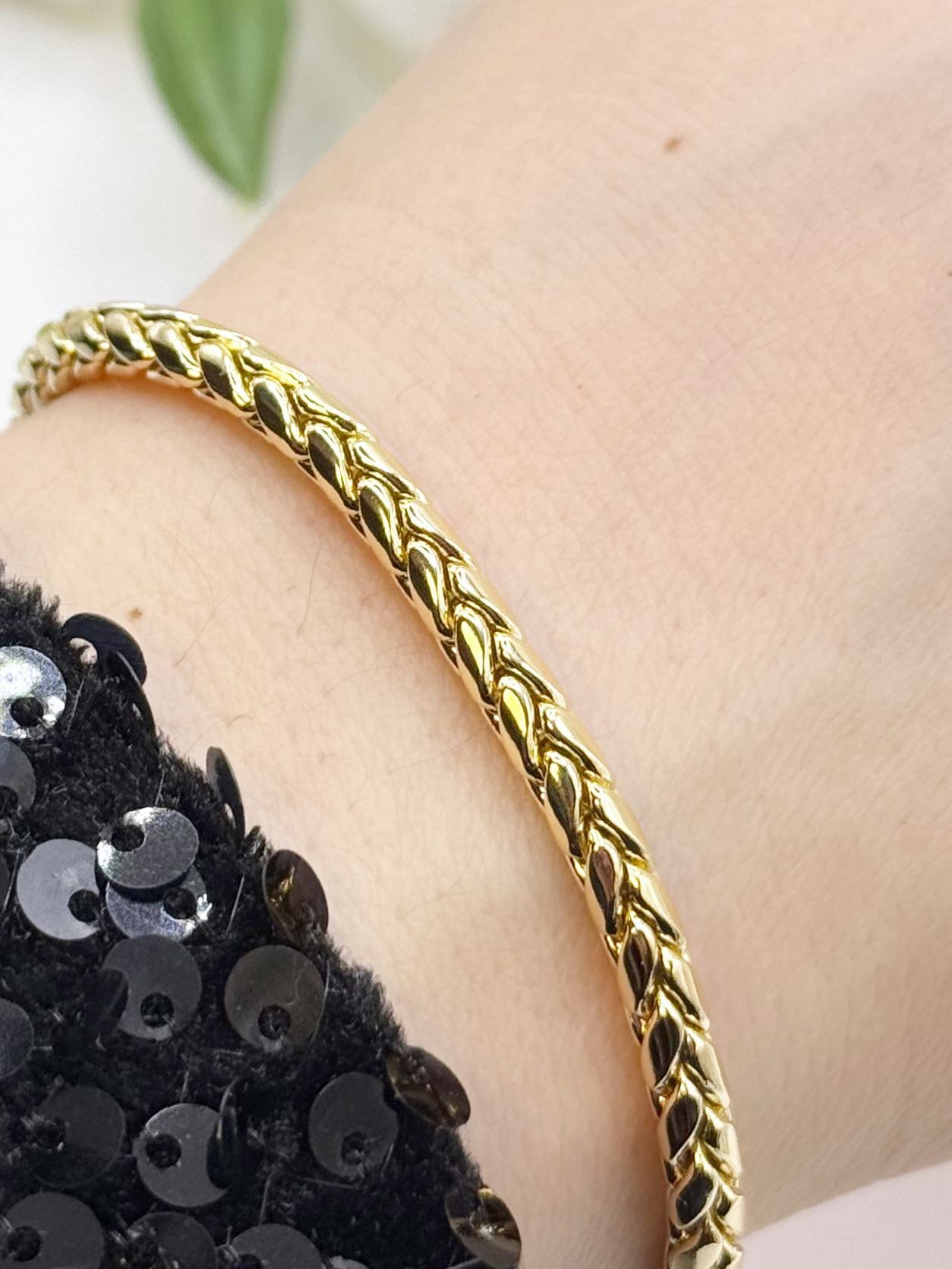 Браслет-бэнгл, фианит