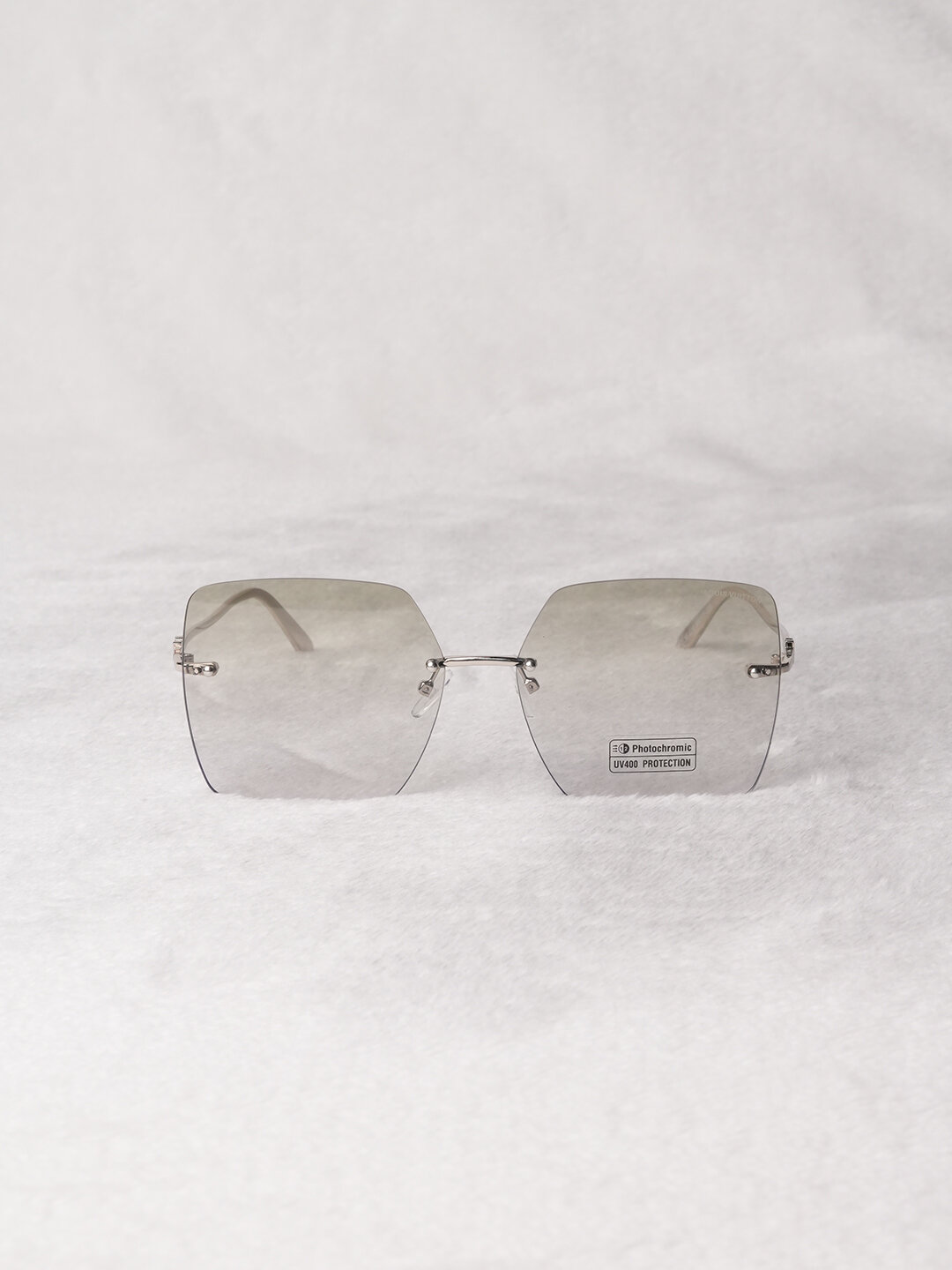 Солнцезащитные очки — фото 1