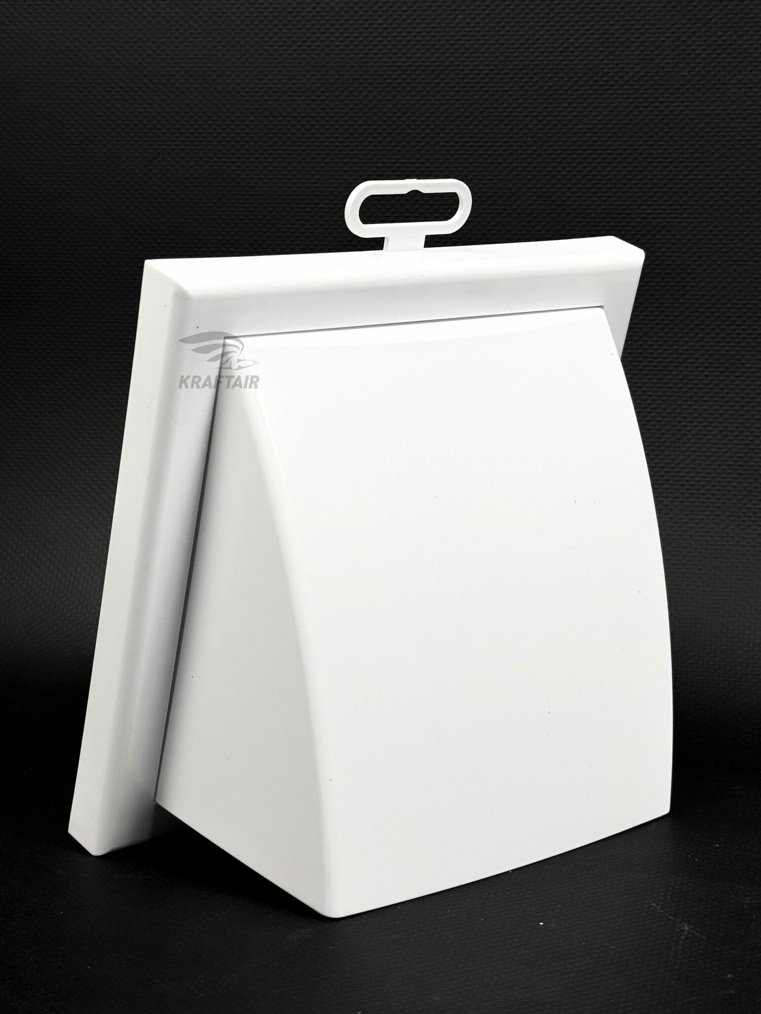 Выход стеновой 155х155 мм с обратным клапаном и фланцем D100/125 мм, белая из ABS пластика