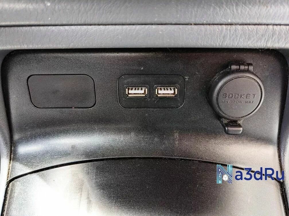 Крышка (заглушка) панели приборов Honda Civic с двумя портами USB