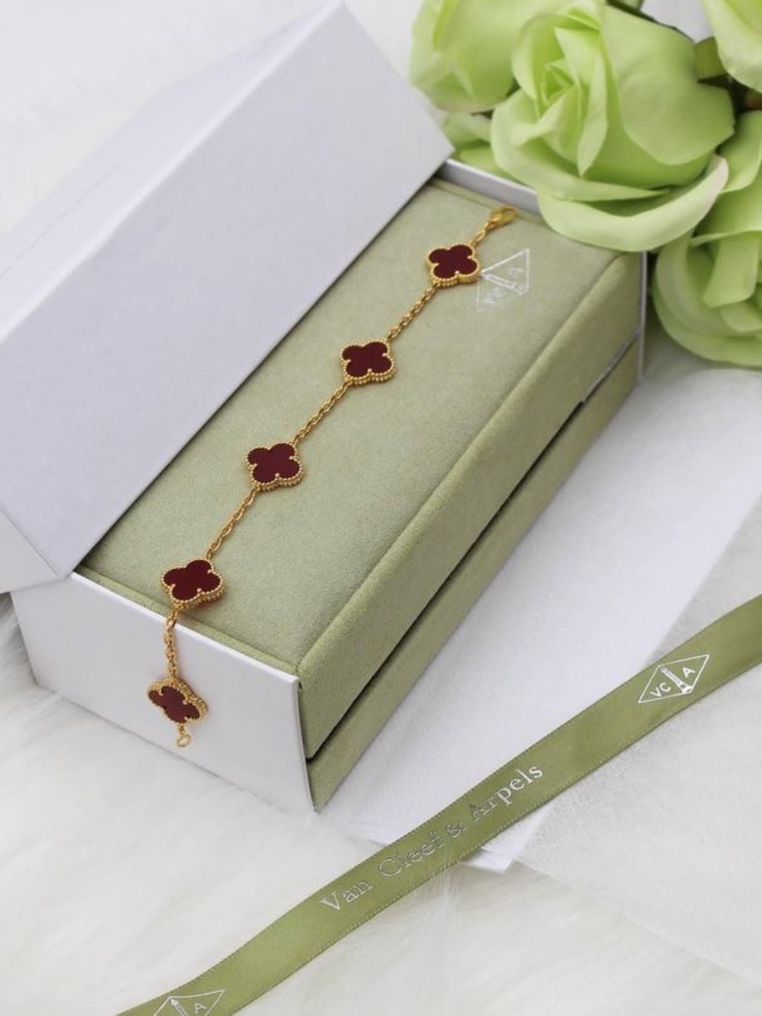 Набор браслетов