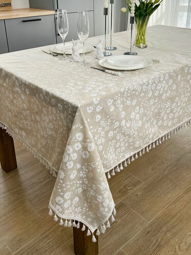 Изображение товара Скатерть серая набивная "Незабудки" 150*150, лен 50%, хлопок 50%