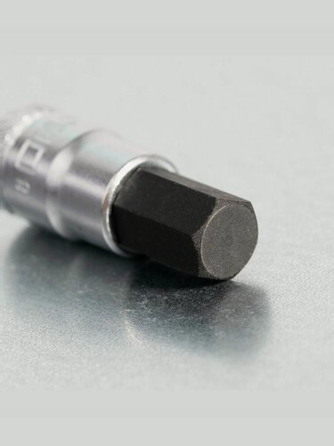 Изображение товара Головка с битой HEX 8 NORGAU Industrial , квадрат 1/4" из стали CrV с шлифованной поверхностью