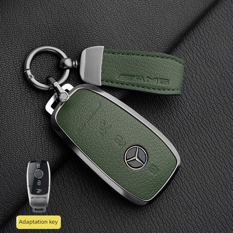 Чехол для ключа Mercedes AMG 3-клавишный из французской козьей кожи с AMG-подвеской в цвете Оливковый зеленый