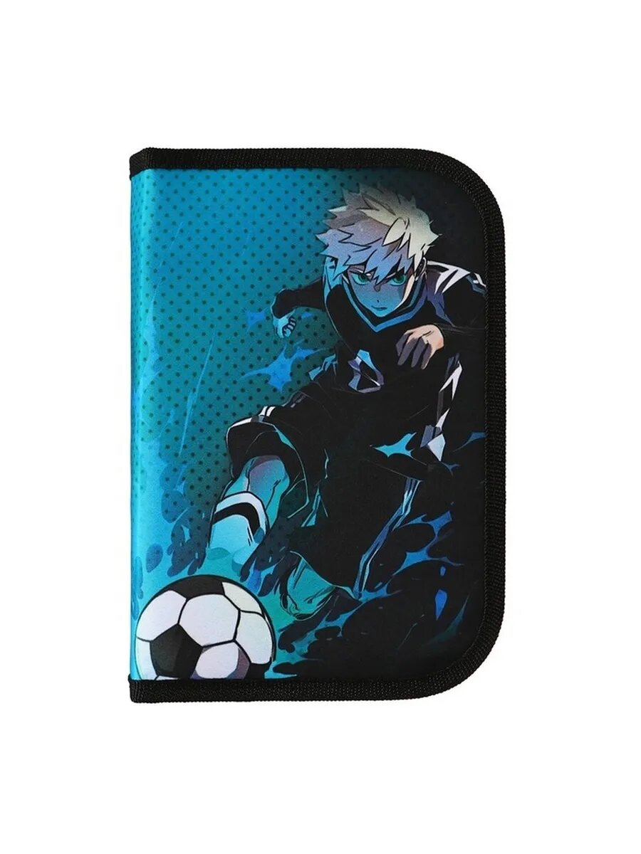 Стильный пенал для мальчика с футбольным дизайном