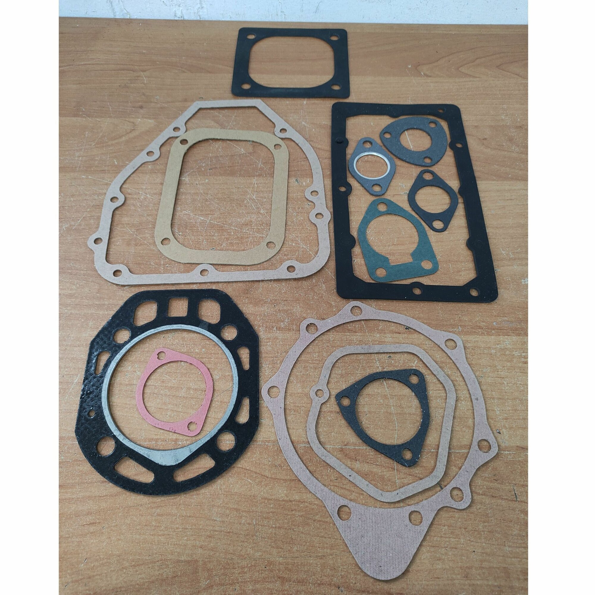 Набор прокладок на дизельный двигатель мотоблока R 180 8 л. с. (короткая крышка)