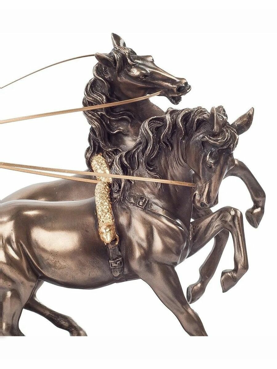 Статуэтка Воин на колеснице, 26*17*13.5 см, материал полистоун — фото 1