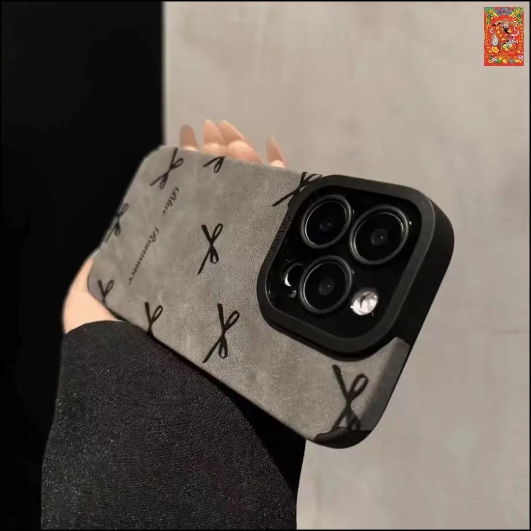 Чехол-кобура для iPhone 13 с бантом, темно-синий, защита камеры, искусственная кожа — фото 1