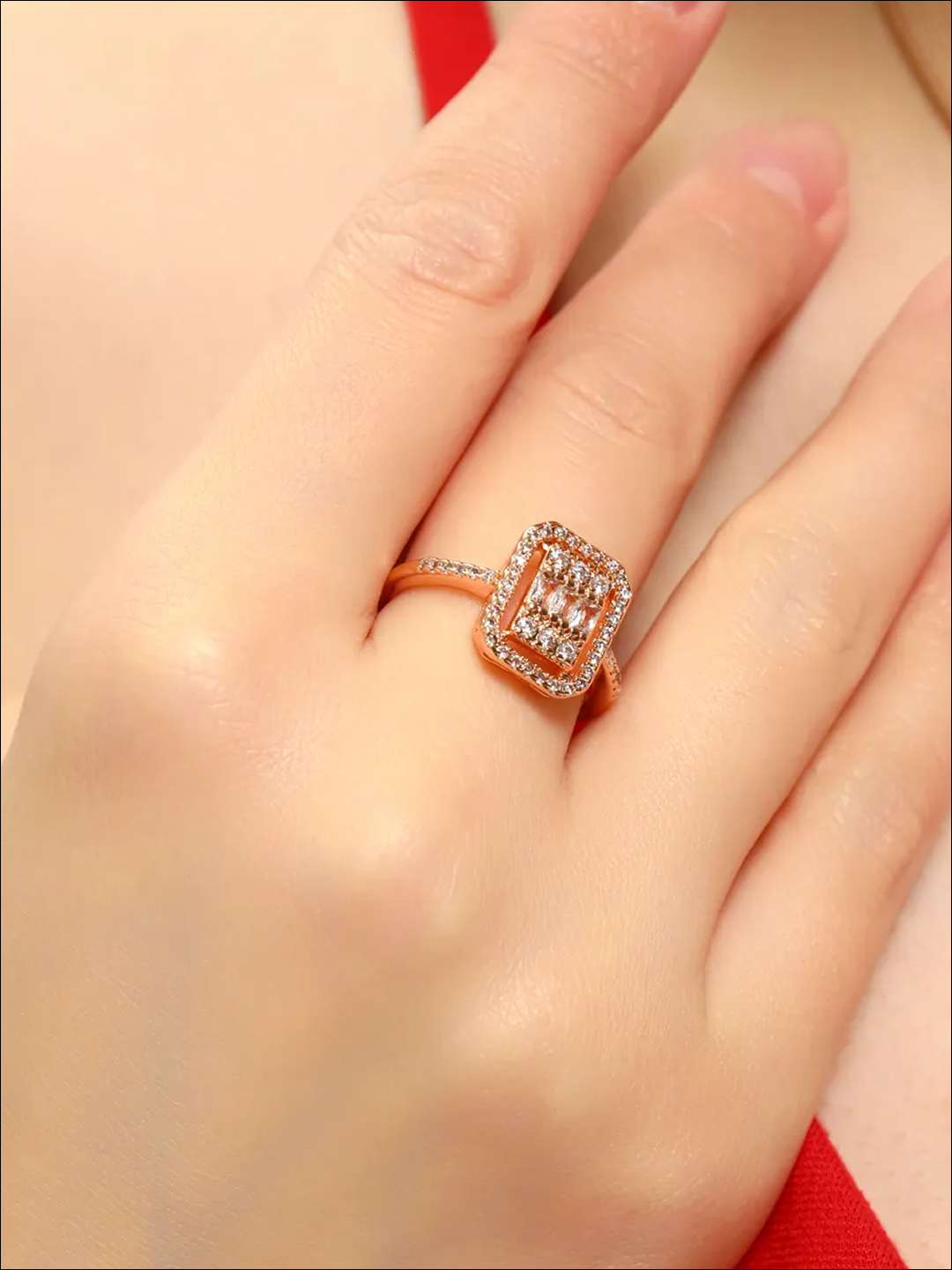 Комплект бижутерии: кольцо, серьги, размер кольца 18.5, золотистый — фото 1