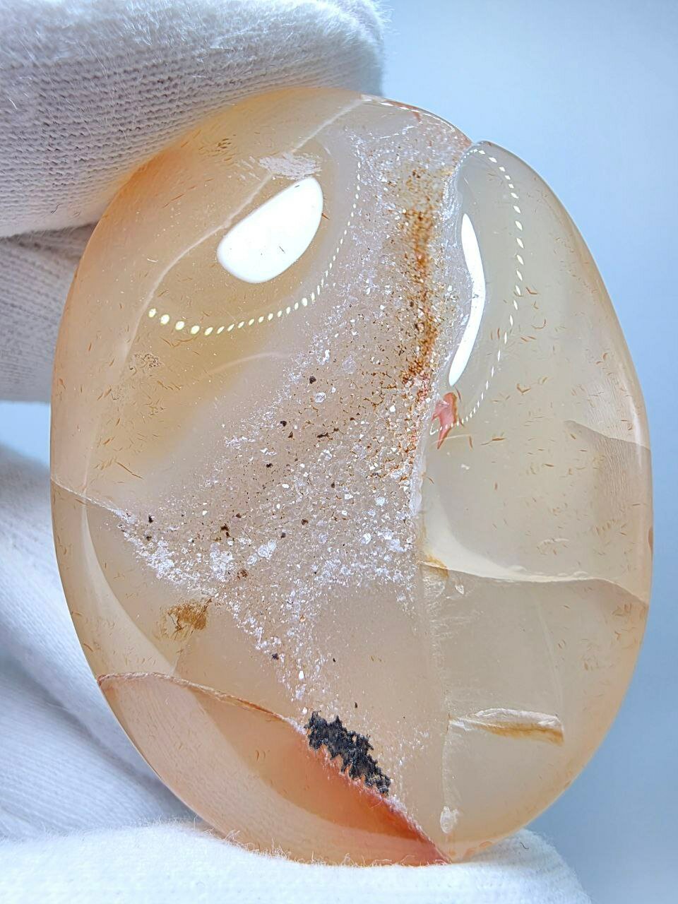 Сердолик с жеодой 51 мм, 48 г. — фото 1